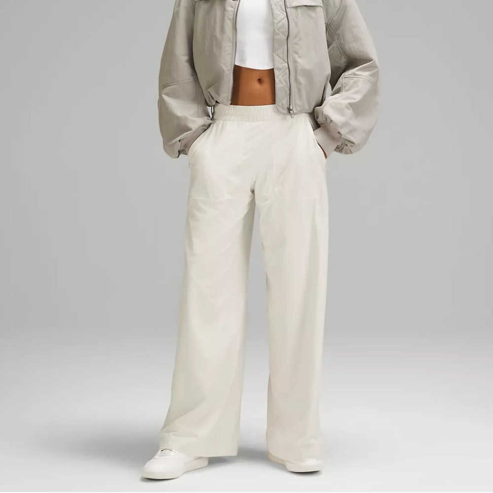 Lululemon | Swift Wide-Leg Mid-Rise Pant | Bone